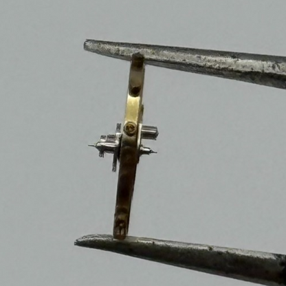 AV 120 Balance Wheel Complete And Spring 6 3/4–8’’’ 485 Watch Movement Parts NOS