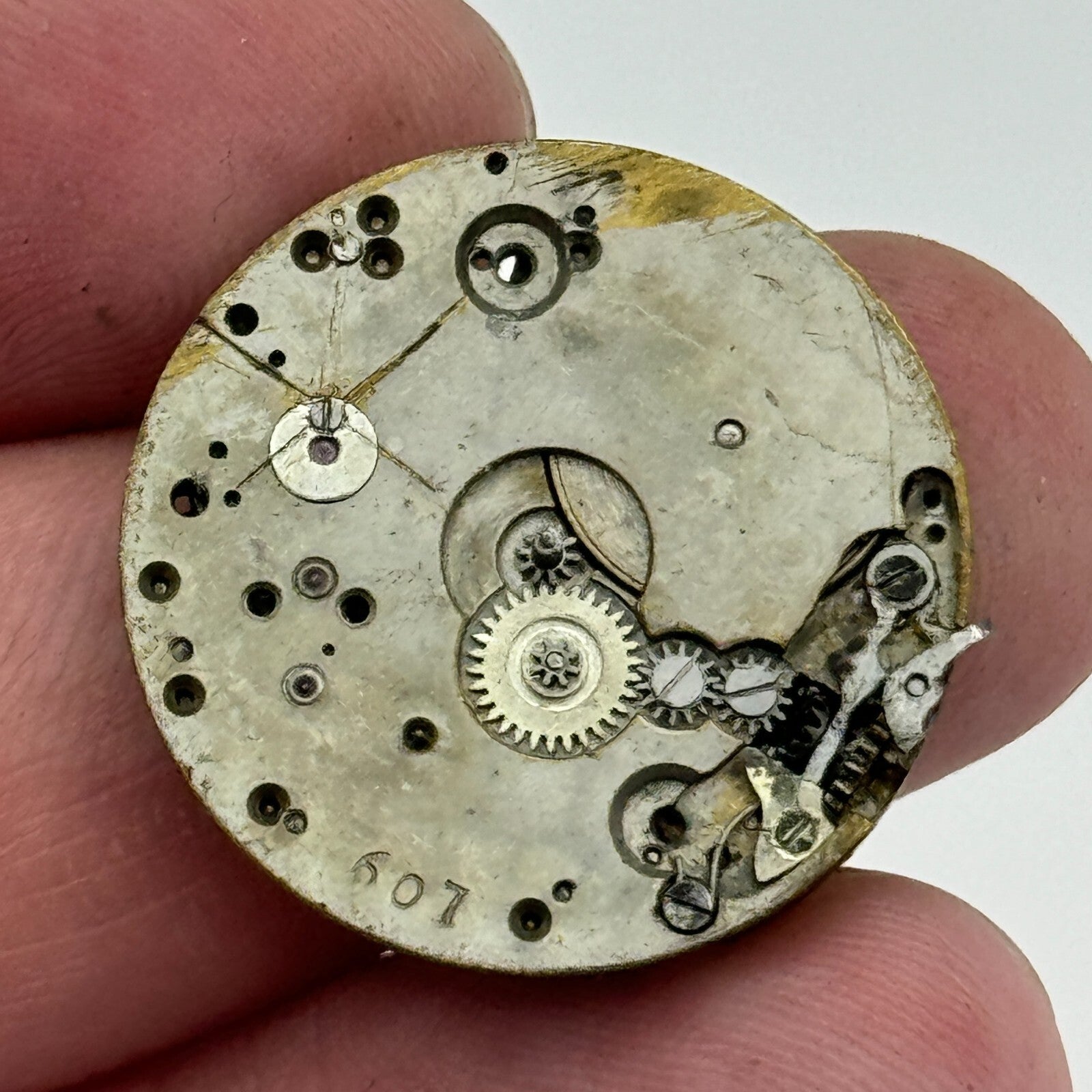 24.8mm Interesting Unidentified 607 Manual Wind Swiss Watch Movement PARTS SPARE