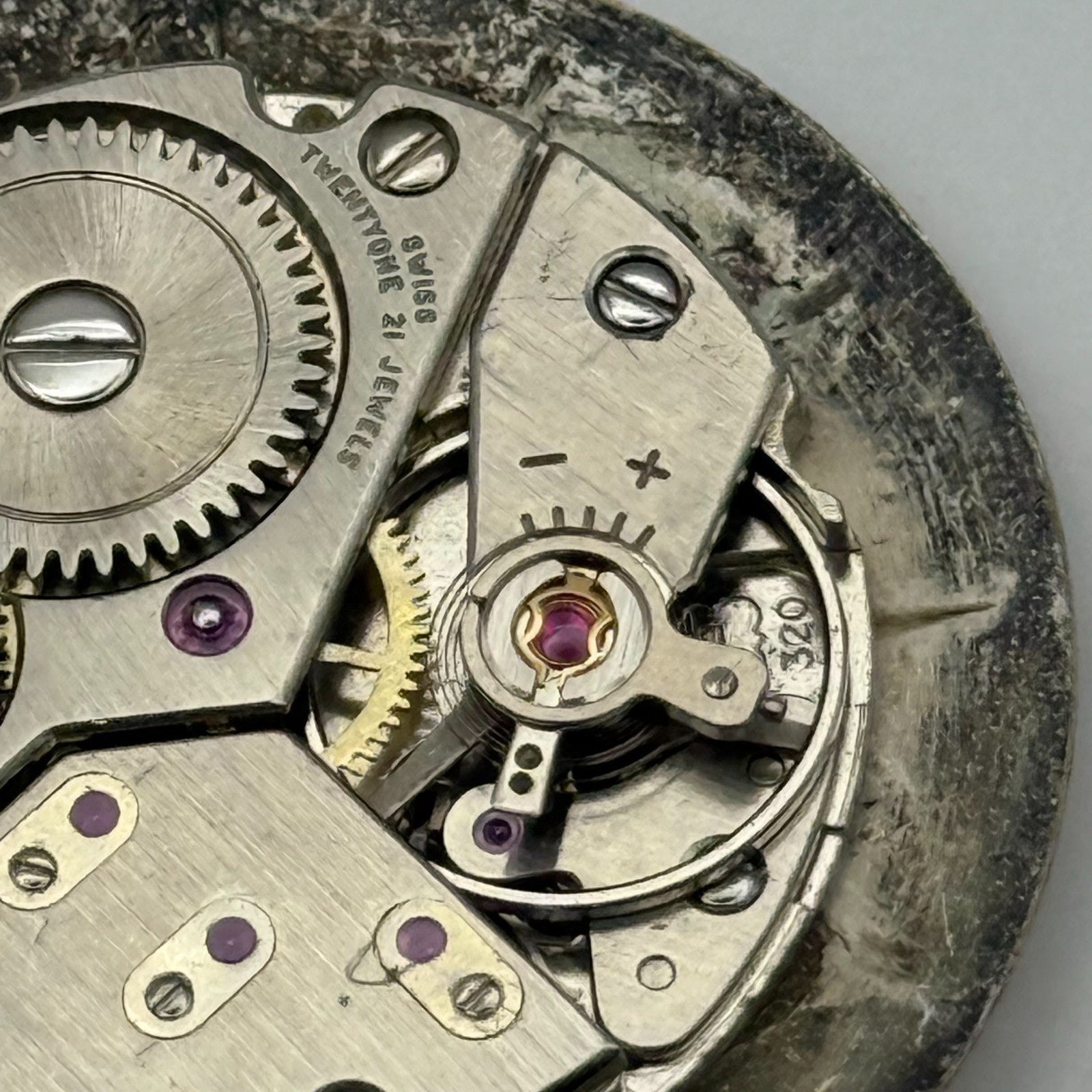 Peseux P 320 Talis Watch Movement Manual Wind Vintage Swiss Parts Repair 23.5mm