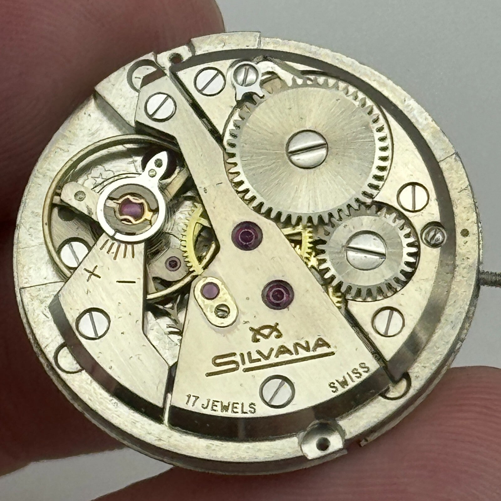26mm Silvana Cal 240 17 Jewels Vintage Manual Wind Swiss Watch Movement PARTS