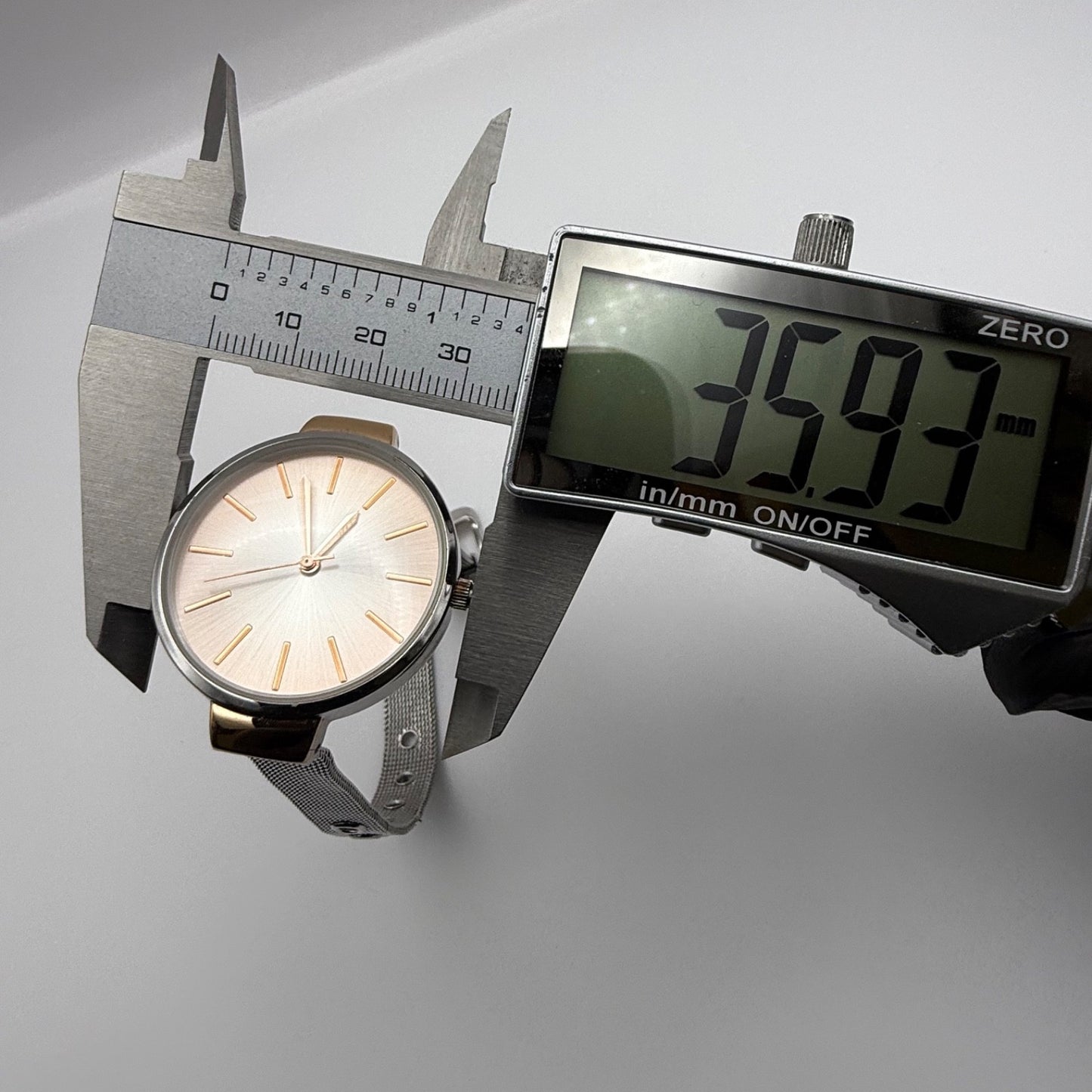 Working  Ladies Accessories Silver Tone Adjustable Mesh Strap 34mm Quartz Watch