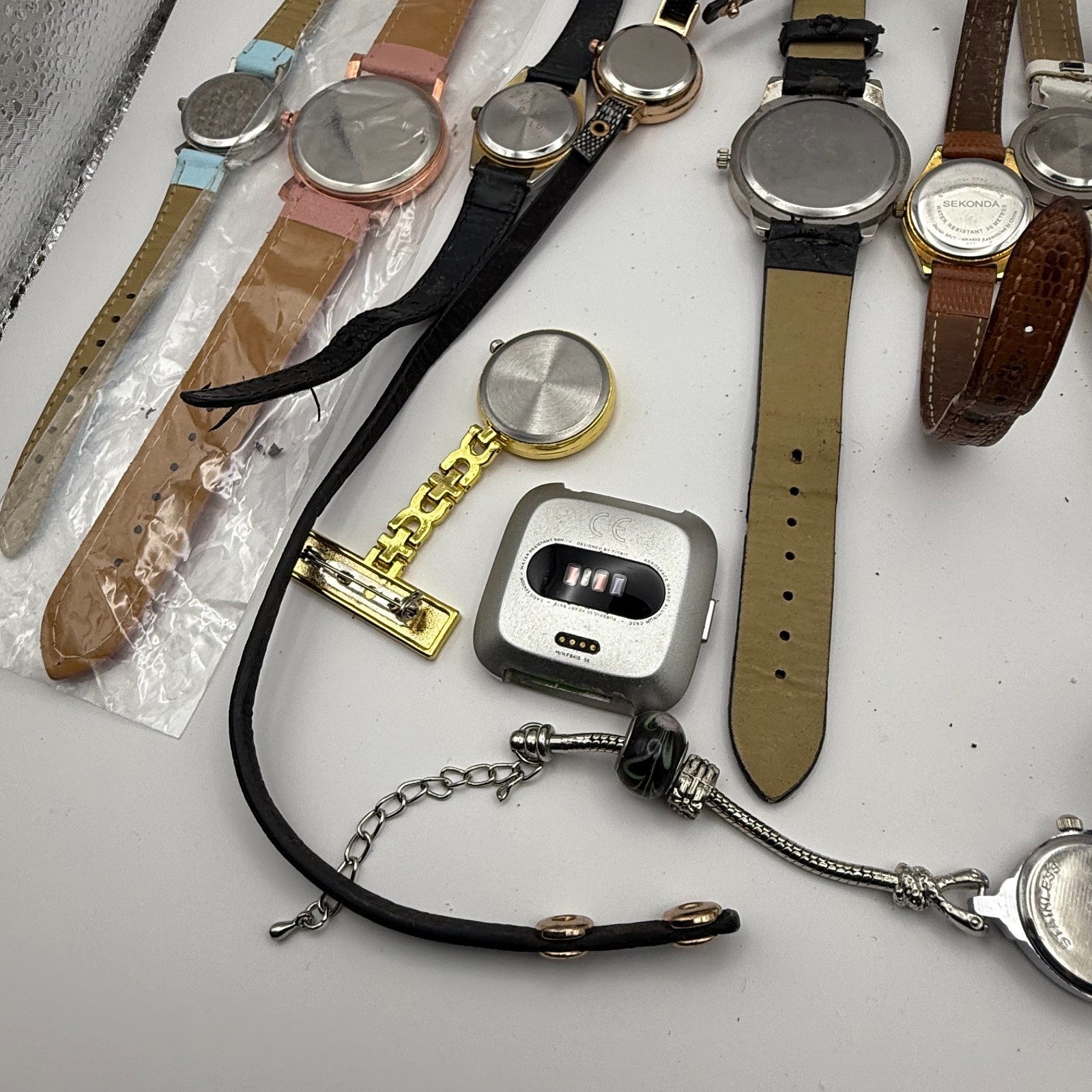 Bundle Of 16 Quartz Watches Job Lot Modern / Vintage Untested Parts / Repair