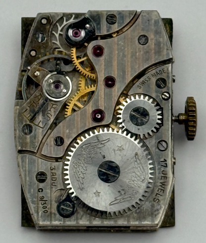 Everite 9/300 Tank Watch Movement Running 7 Jewels Manual Wind Parts 17.9mm