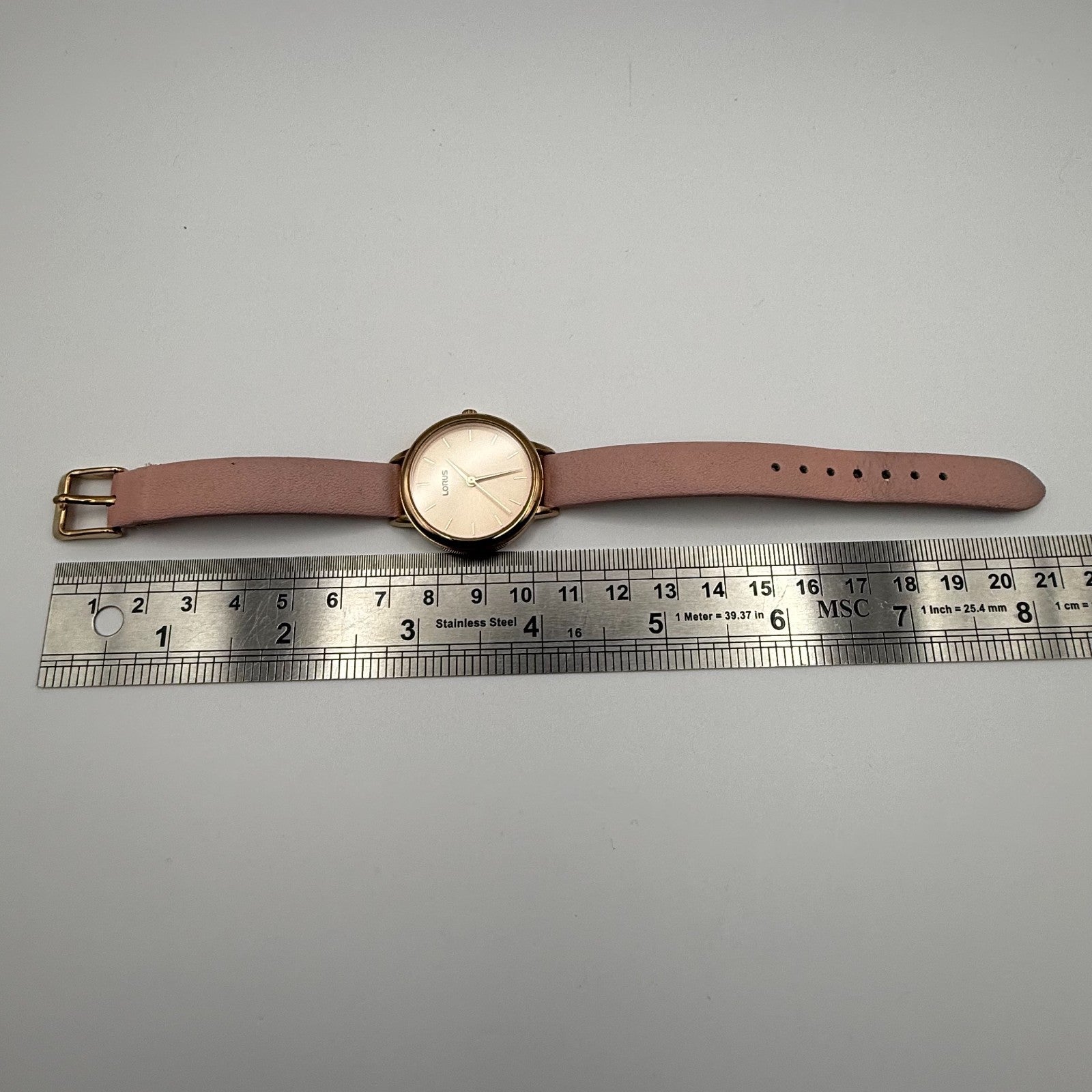 Lorus Ladies Quartz Watch Gold Tone Case Pink Leather Strap Japan Working 30mm