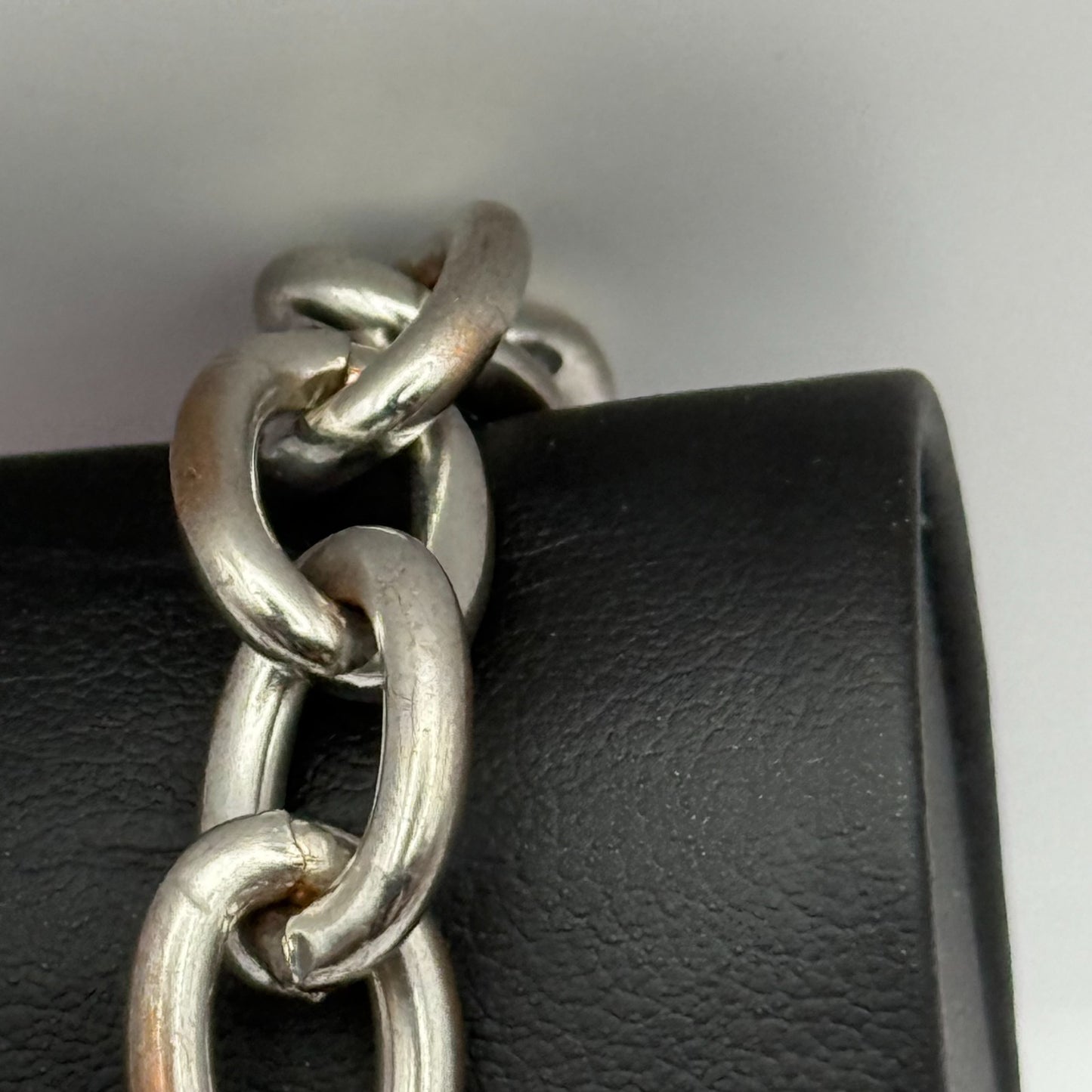 Ladies Quartz Watch Heart Dial Silver Tone Bracelet Stylish Charms Working 28mm