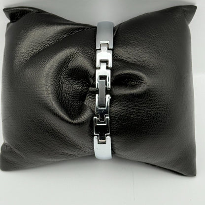 Tiho Ladies Quartz Watch Butterfly Design Dial Silver Tone Bracelet Working 30mm