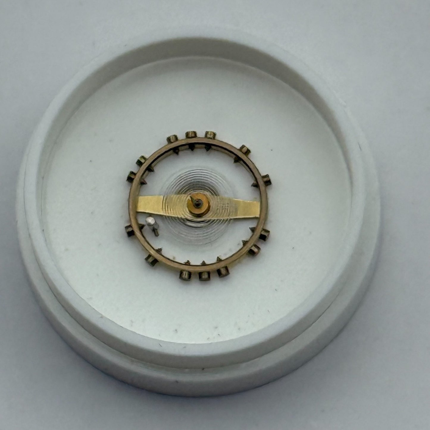 FHF 60 Balance Wheel Complete And Spring  6¾-8’’’ 200 M Watch Movement Parts NOS