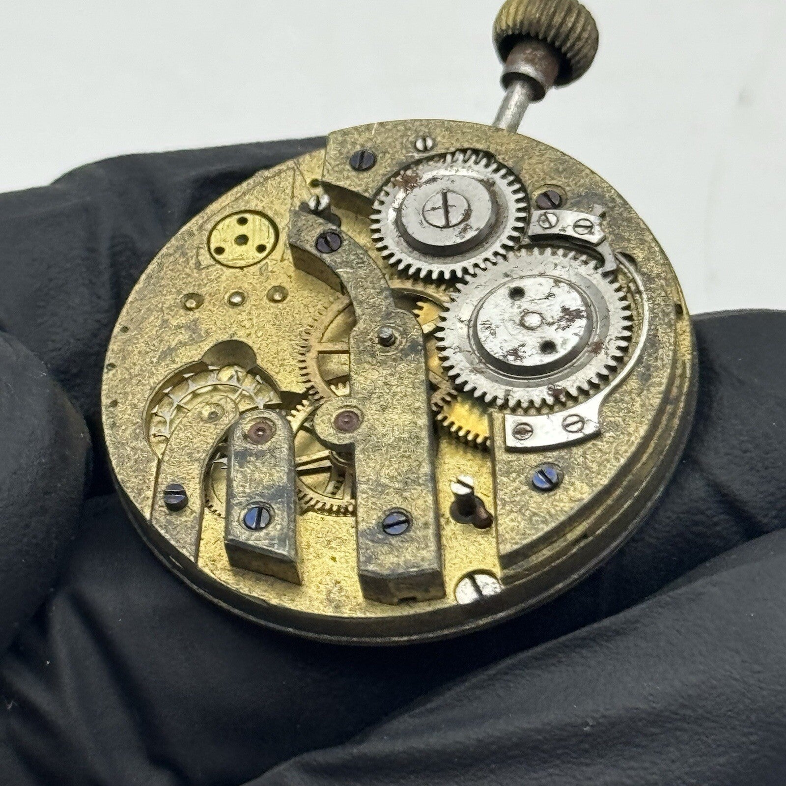 33.2mm Beautiful Patterned Dial Cylinder Pocket Watch Movement FOR PARTS