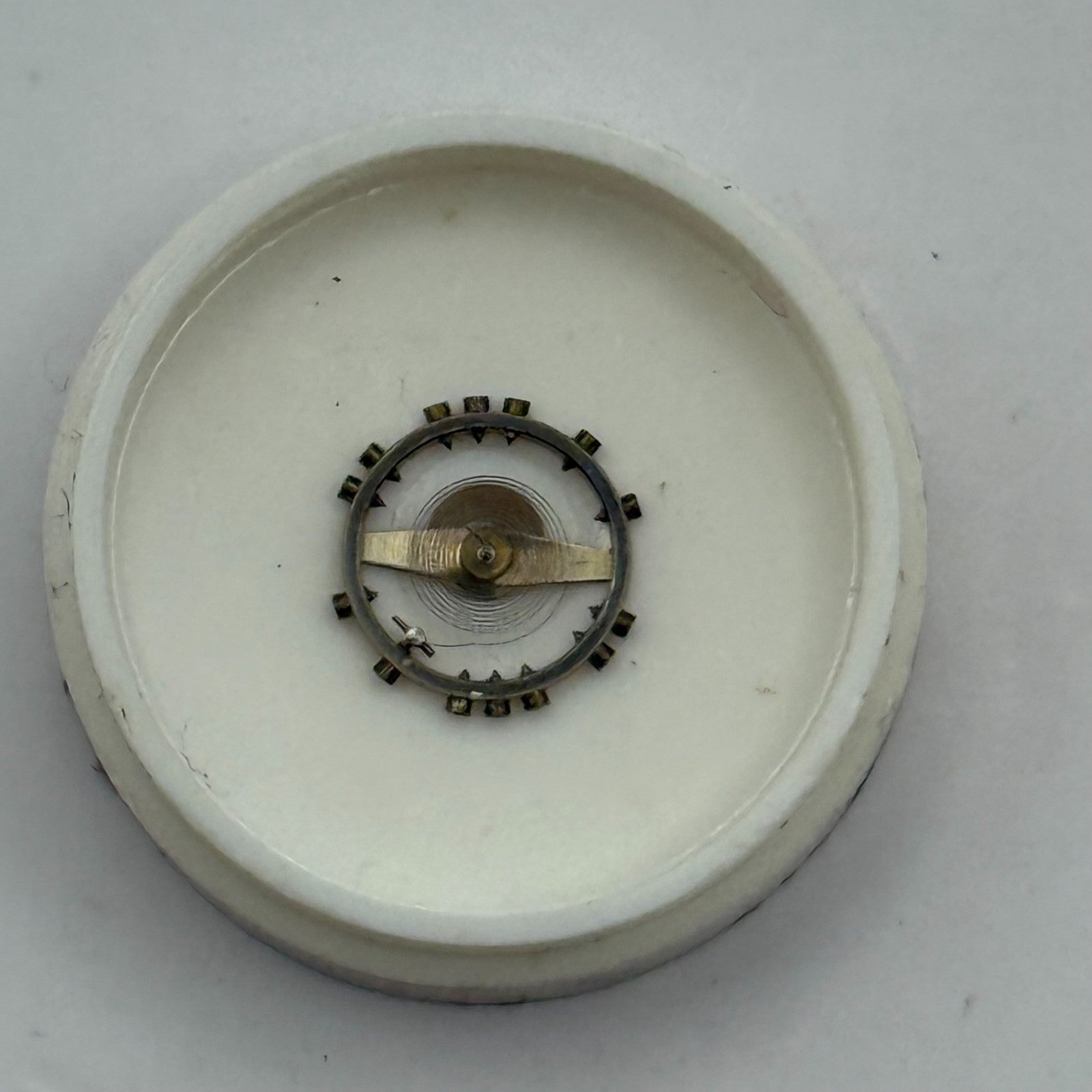 AS 976 1012 Balance Wheel Complete And Spring 29 M Watch Movement Parts NOS 