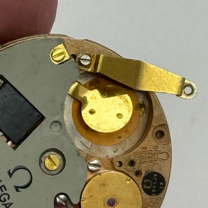 23.6mm Rare Vintage Omega Constellation 1220 Quartz Watch Movement PARTS REPAIR