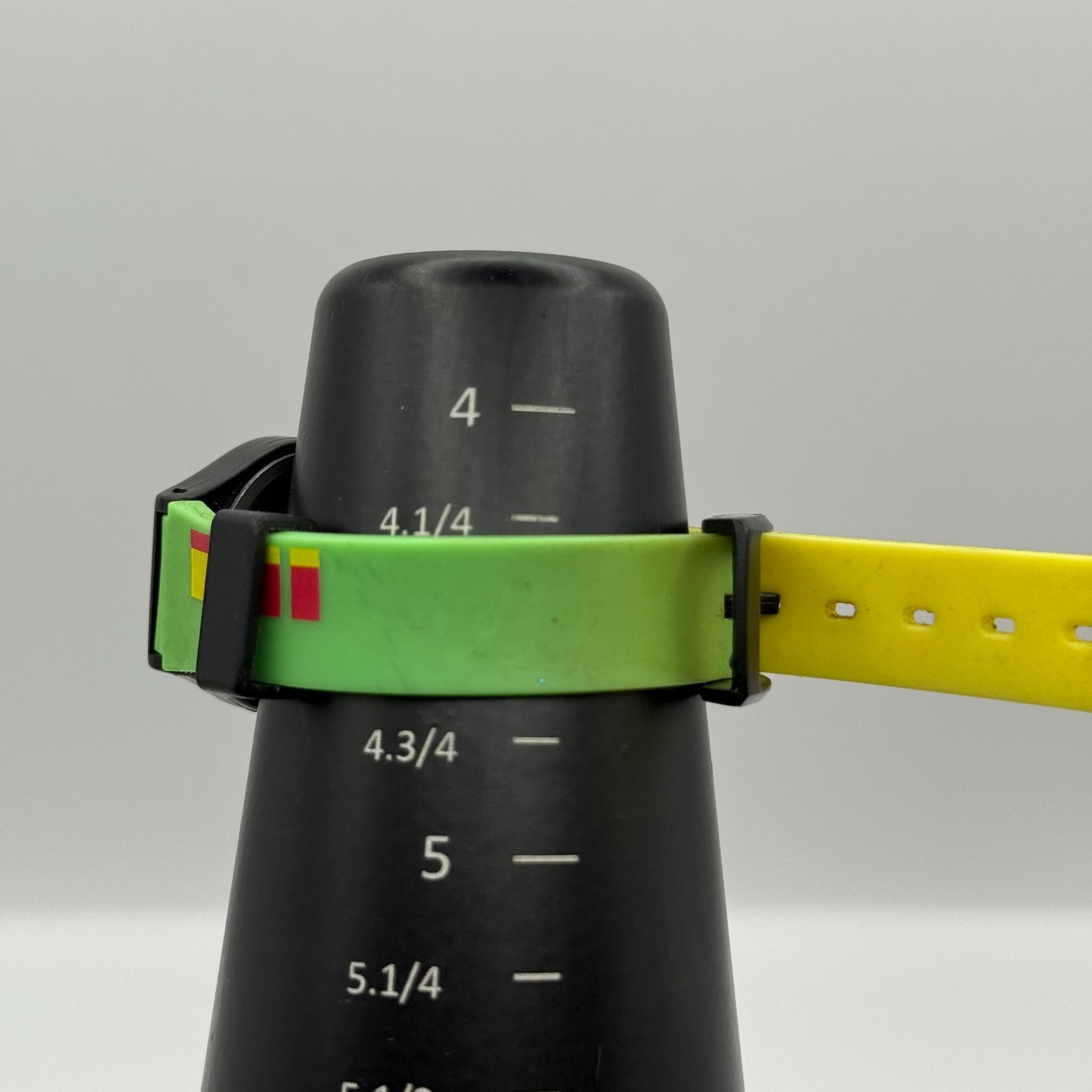 Tikkers Unisex Kids Quartz Watch Colorful Dial Green Yellow Strap Working 24mm