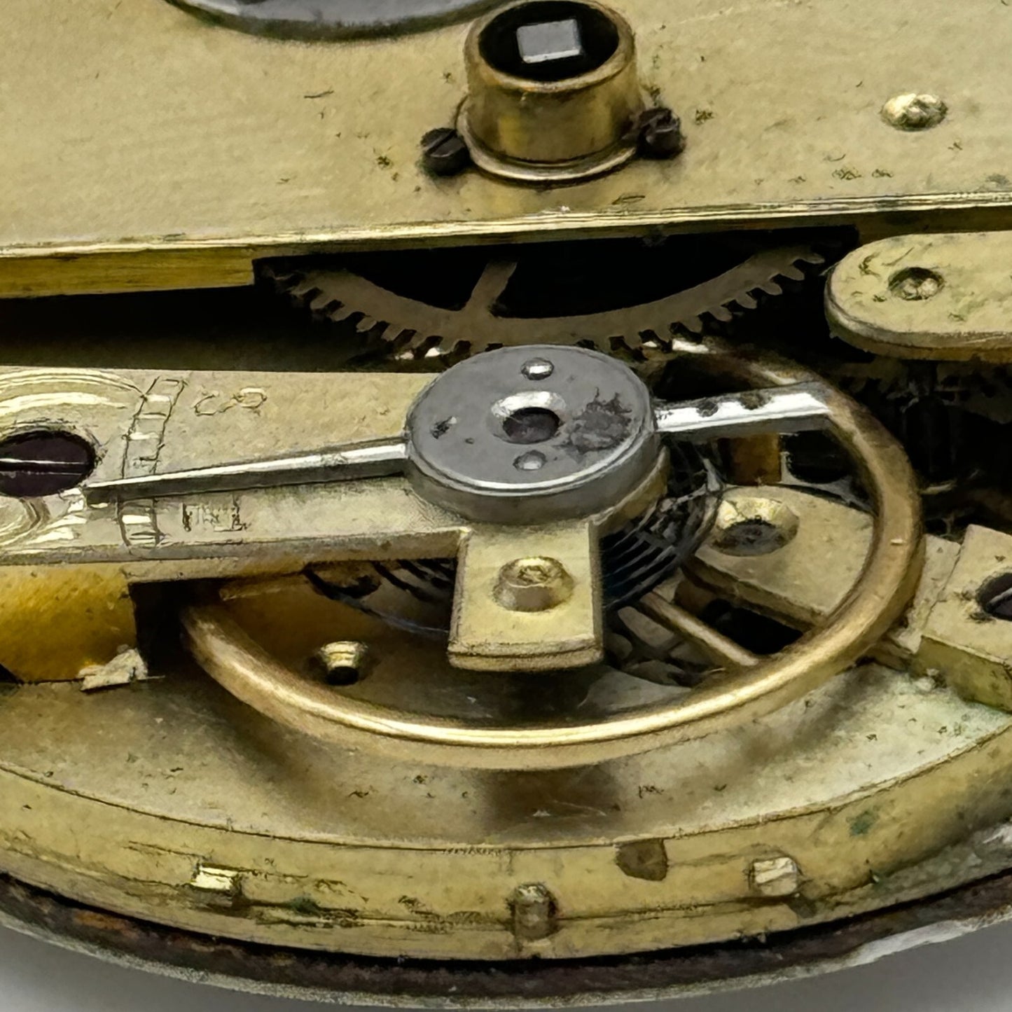 41.8mm Antique Unidentified Key Wound Pocket Watch Movement Dial Hands PARTS