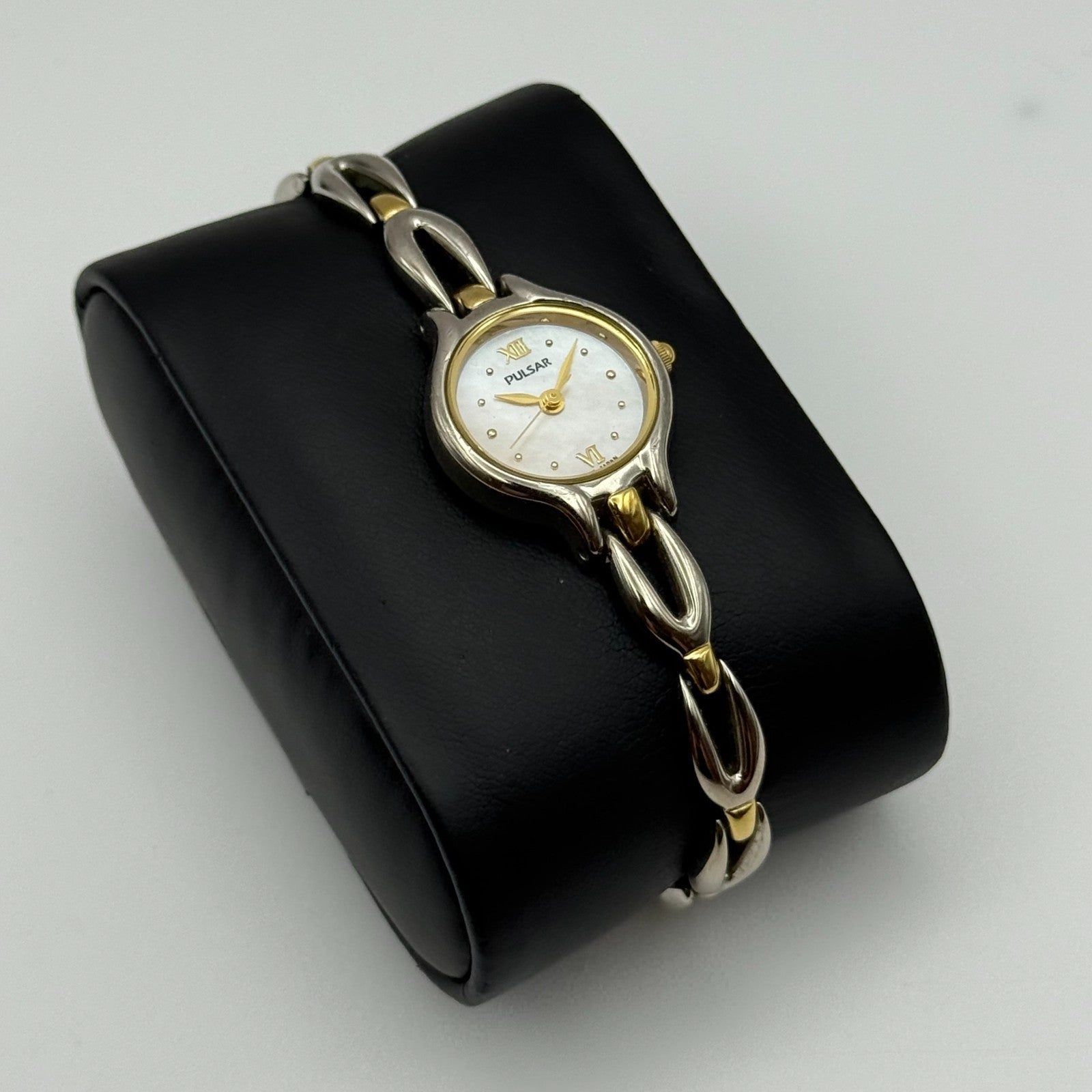 20mm Working Ladies Pulsar V401-X209 Two Tone Quartz Japan Watch 6.5 Inches