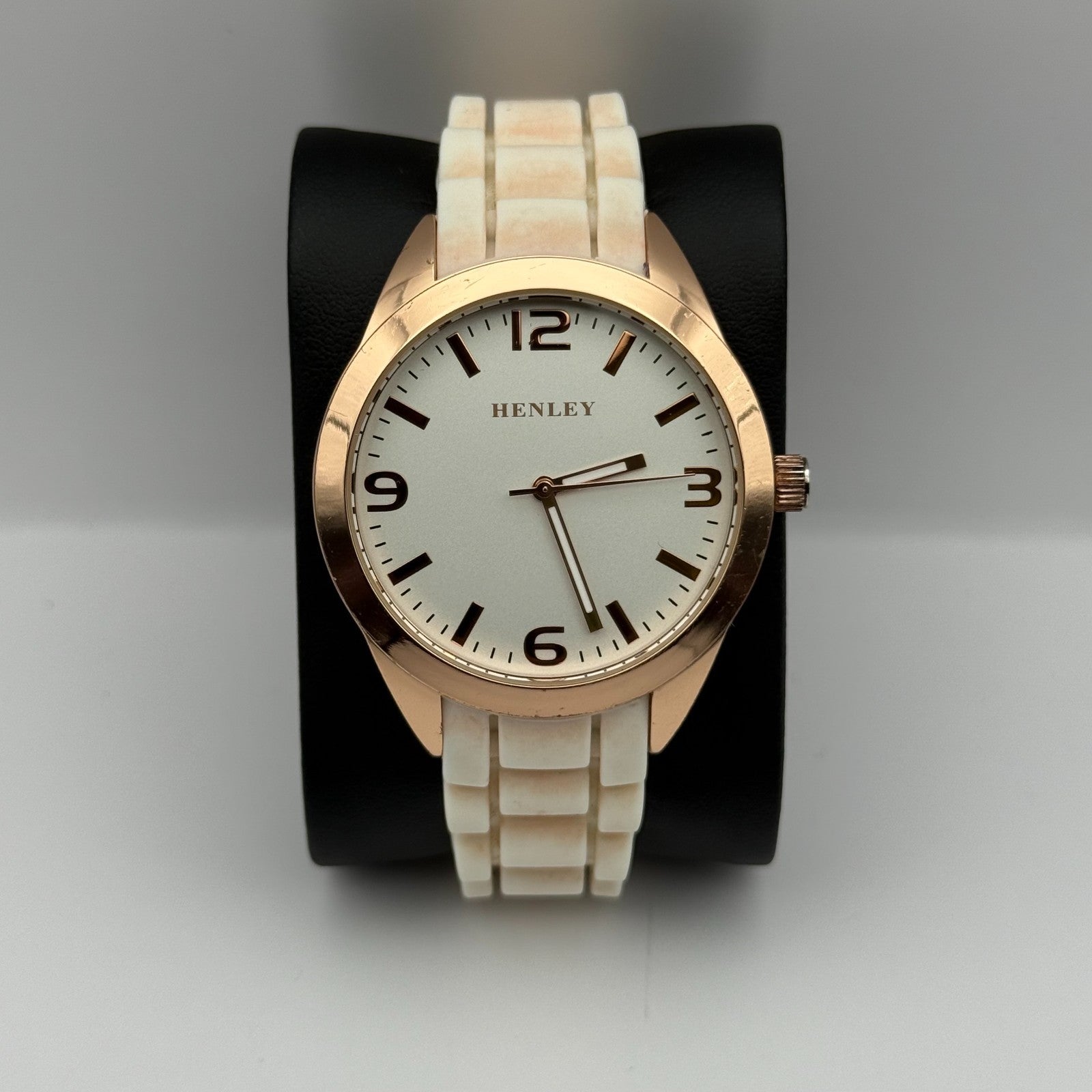 Henley Ladies Quartz Watch White Dial Rose Gold Tone Case Japan Working 40mm