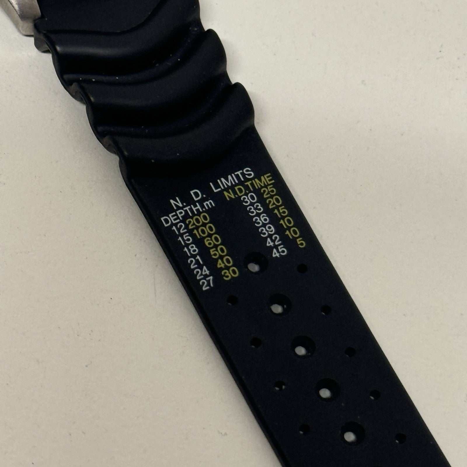 46mm Citizen Promaster Hyper Aqualand D203-089821 Digital Watch Runs To Repair