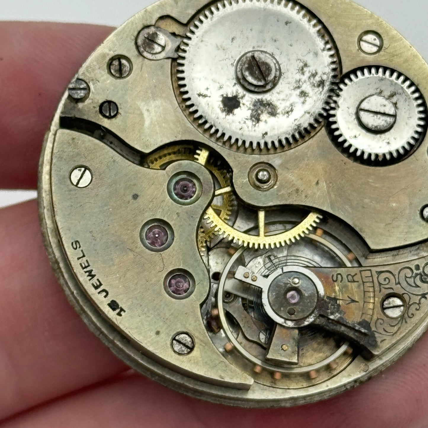 42.9mm Unidentified Swiss 15 Jewels Vintage Pocket Watch Movement PARTS SPARES