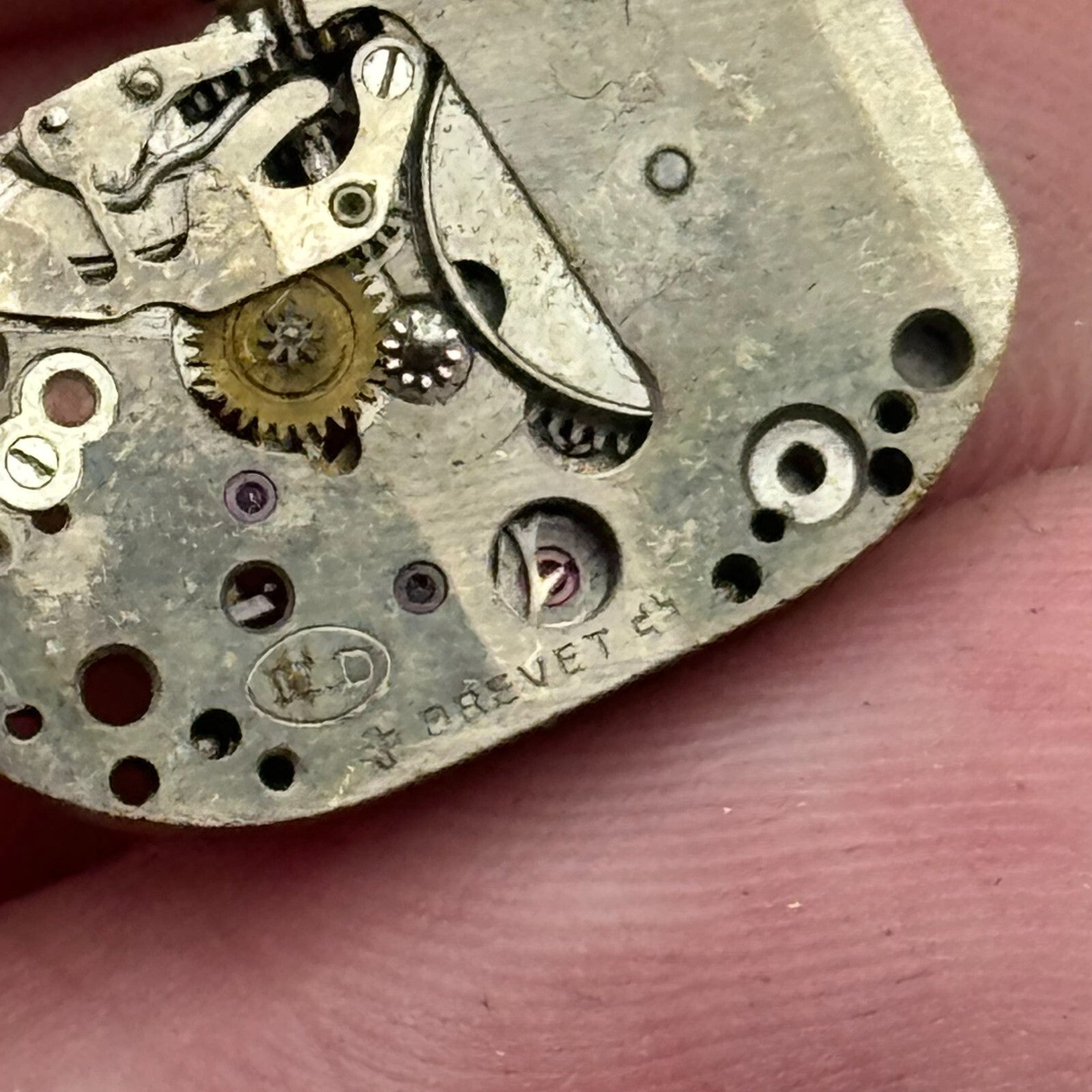 12.7mm Ladies Peseux P 120 Manual Wind 15 Jewels Watch Movement Swiss PARTS