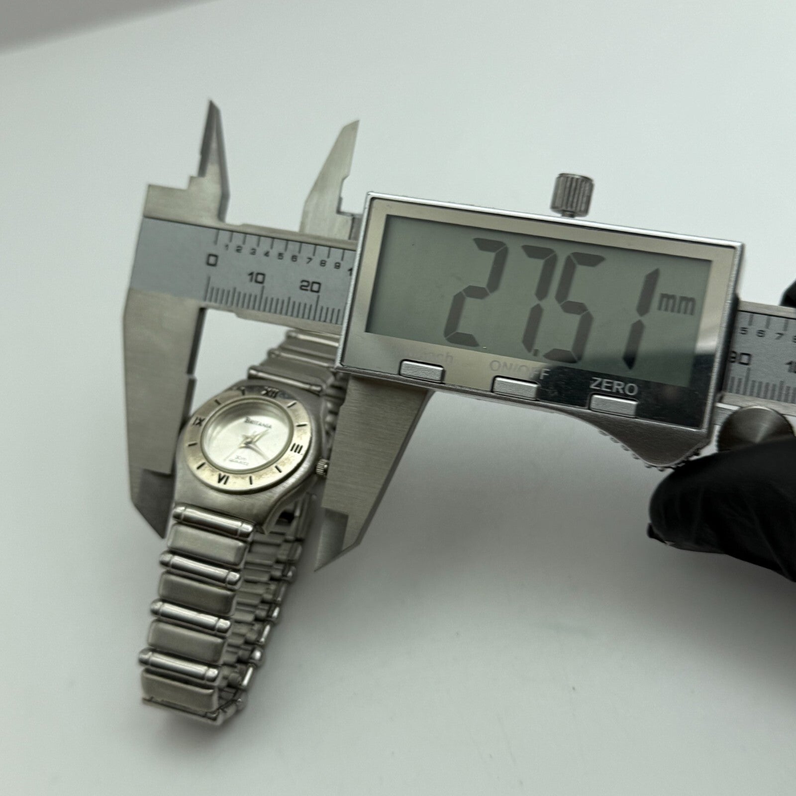 25mm Working Ladies Britania 30m Silver Tone Roman Numeral Quartz Watch 6 Inches