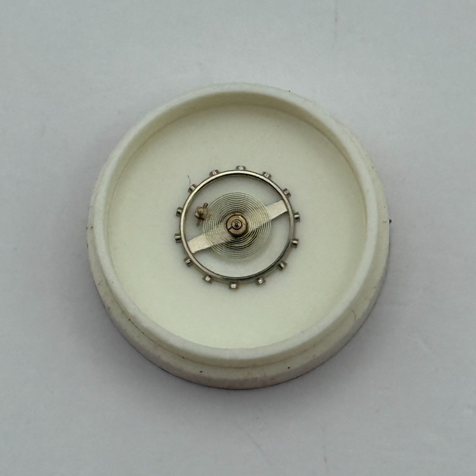 EB 1431 Balance Wheel Complete And Spring 8 3/4’’’ 120 Watch Movement Parts NOS
