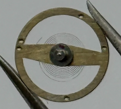 RL 8013 Balance Wheel Complete And Spring  8¾’’’ 1458 M Watch Movement Parts NOS