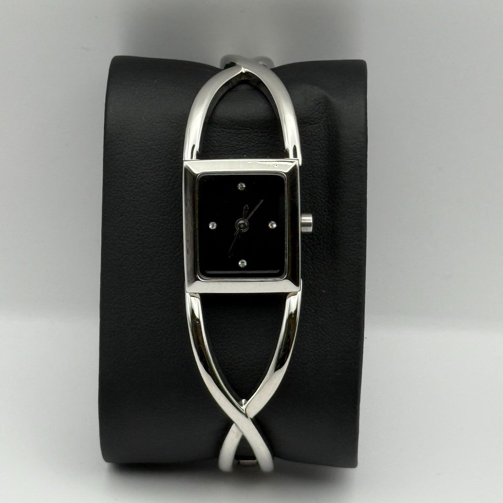 Avon Ladies Quartz Watch Black Square Dial Silver Tone Bracelet Working 19mm