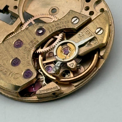 Omega Ladies 17 Jewels Watch Movement Vintage Swiss Parts Repair 17.9mm