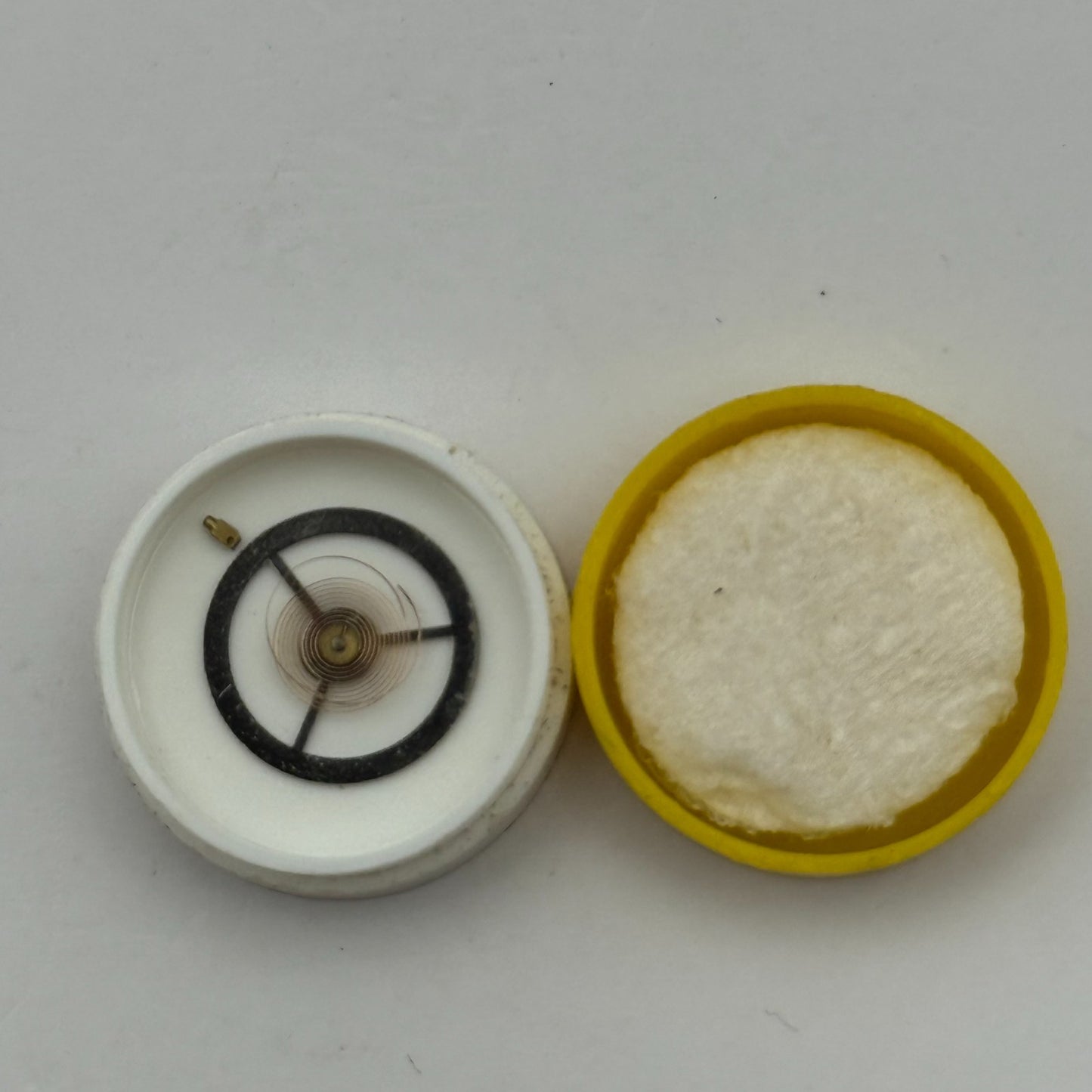 EB 8800 Balance Complete 12''' Renata 1309 Watch Movement Parts DAMAGED