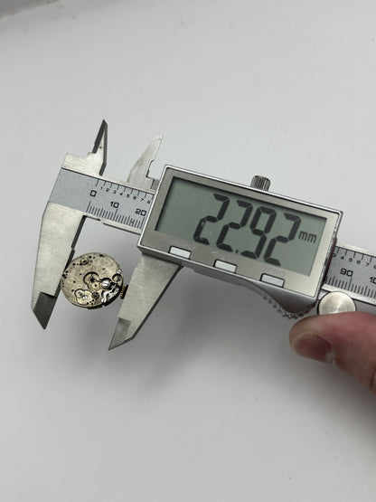 20.5mm Vintage Interesting unidentified Manual Wind Swiss Watch Movement REPAIR