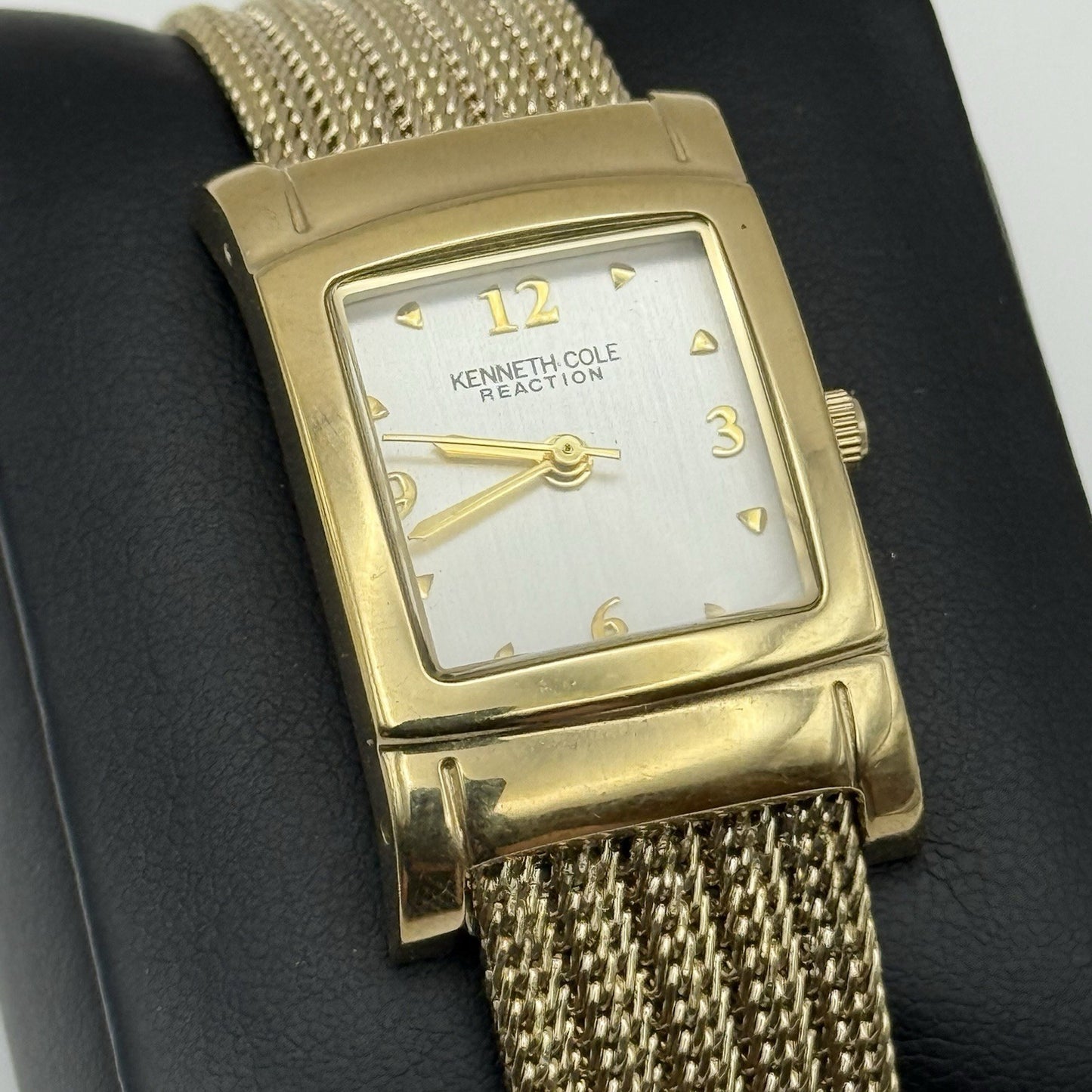21mm Working Ladies Kenneth Cole Reaction Gold Plated Quartz Watch 6.5 Inches