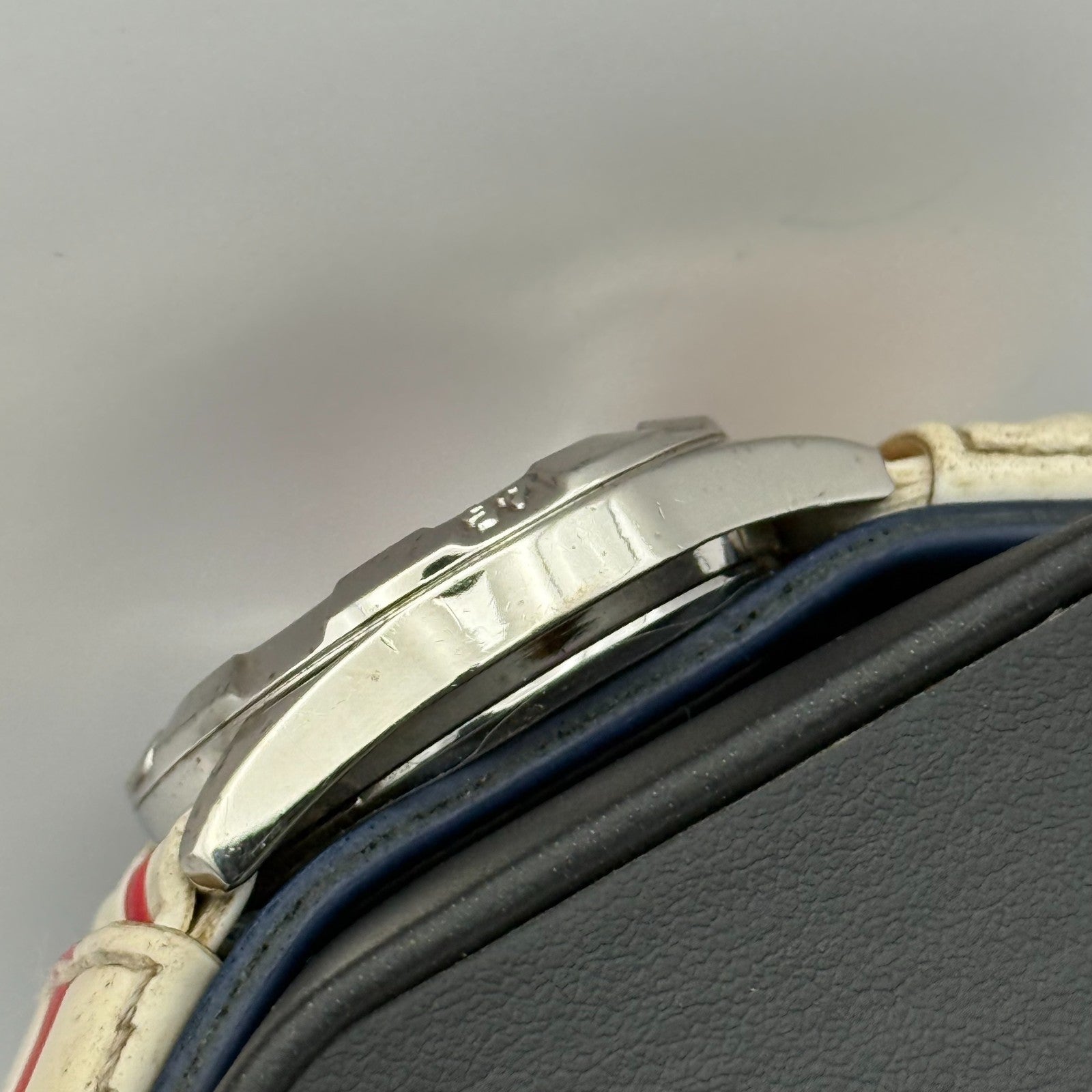 England National Football Men's Quartz Watch Red White Cross Dial Working 32mm