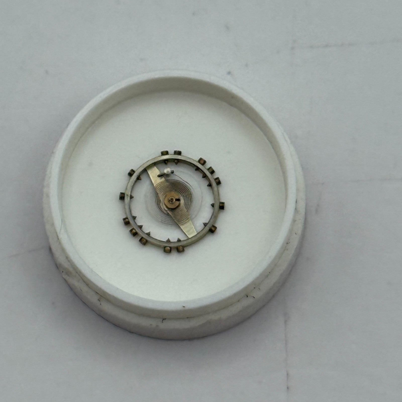 ETA 2412 Balance Wheel Complete And Spring 6 3/4''' 1257 M Watch Movement Parts 