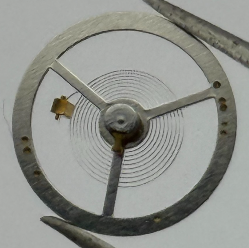 Brac 500 Balance Wheel Complete And Spring Renata 1636 Watch Movement Parts NOS