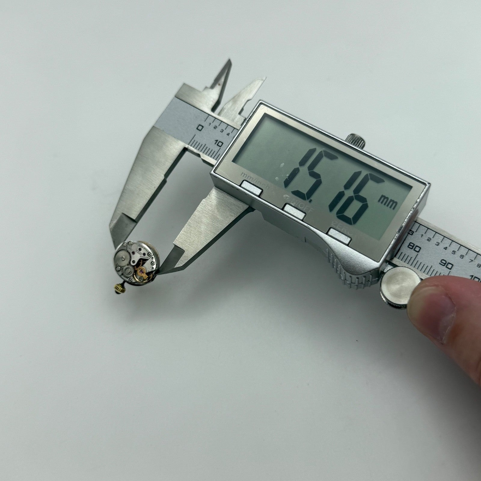 13mm Vintage Zenith 16.5 Movado Ladies Manual Wind Watch Movement PARTS / REPAIR