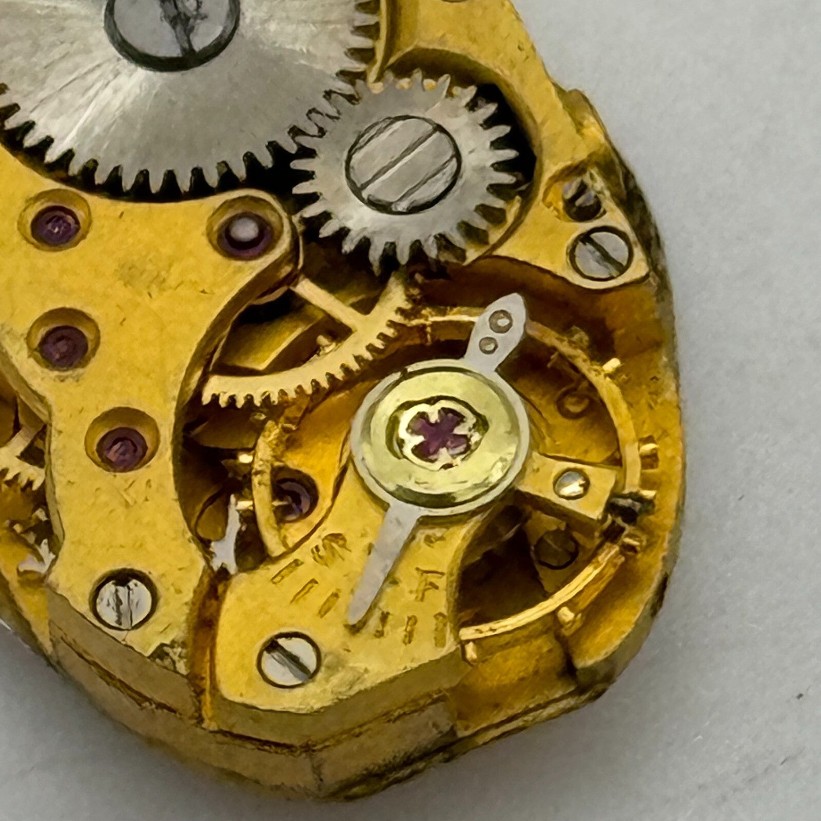 12.7mm Ladies Smiths Imperial Manual Wind Watch Movement Vintage England PARTS