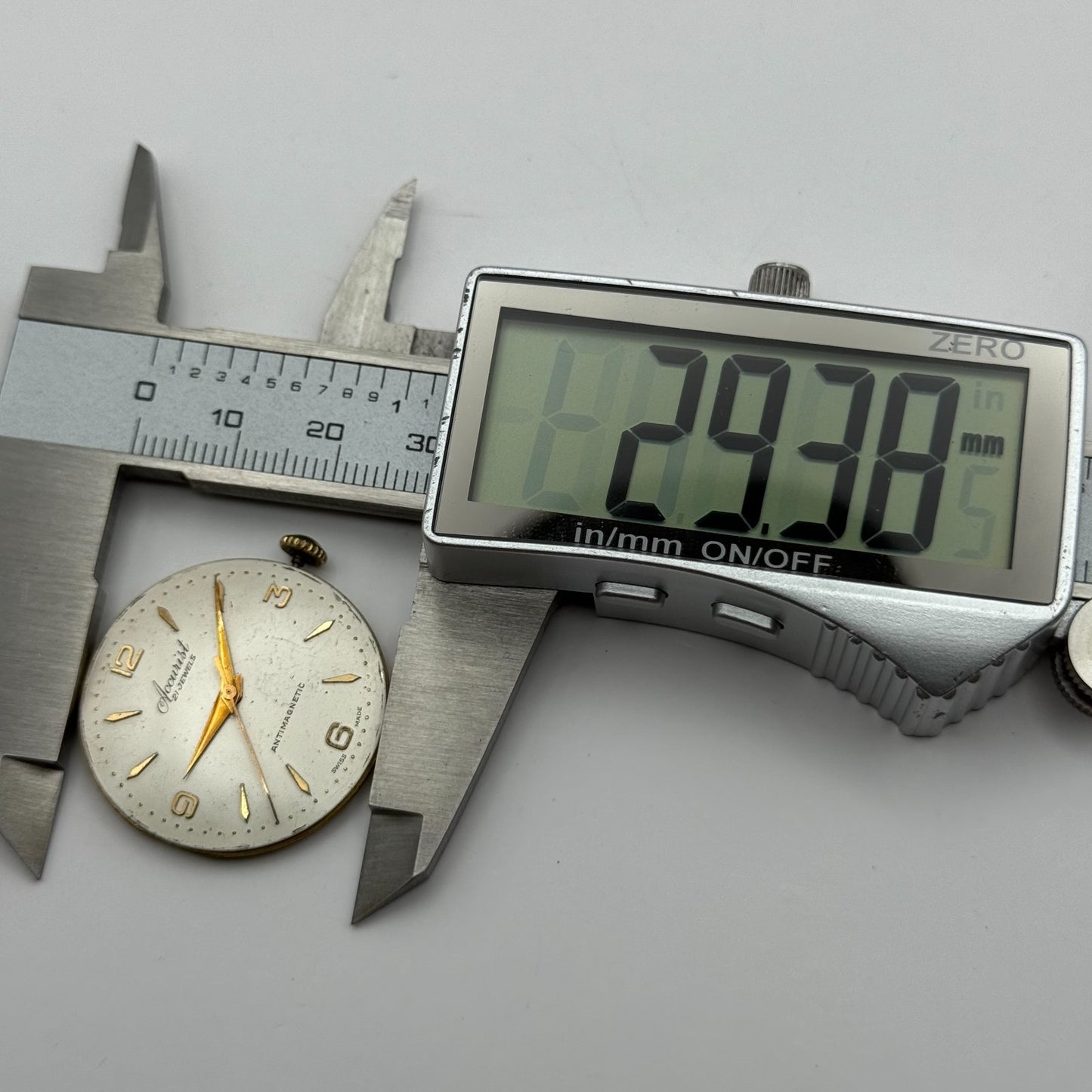 ETA 2390 Watch Movement Accurist Manual Wind Vintage Swiss Parts Repair 29.3mm