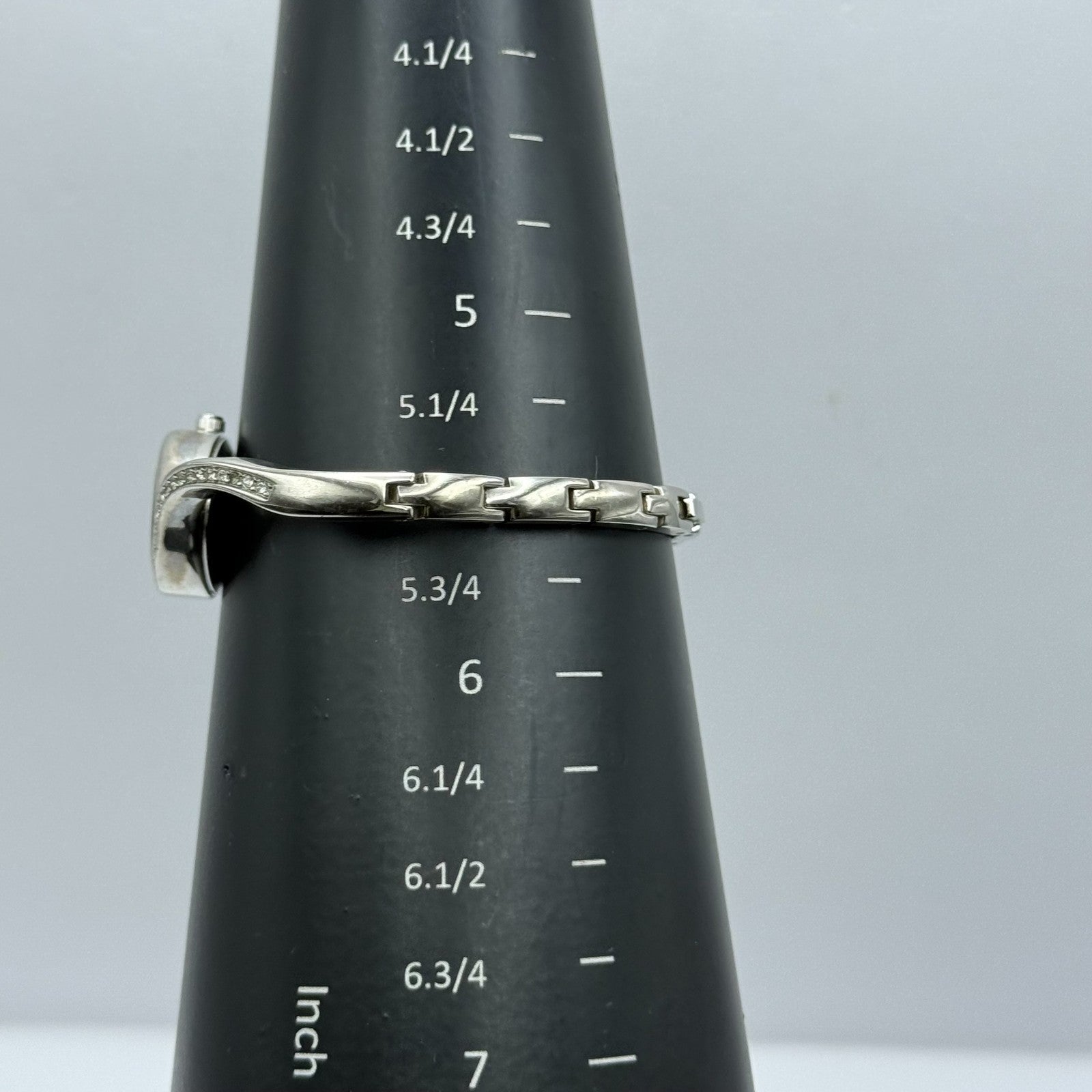 Sekonda Ladies Quartz Watch Crystal Accents Silver Tone Bracelet Working 17mm