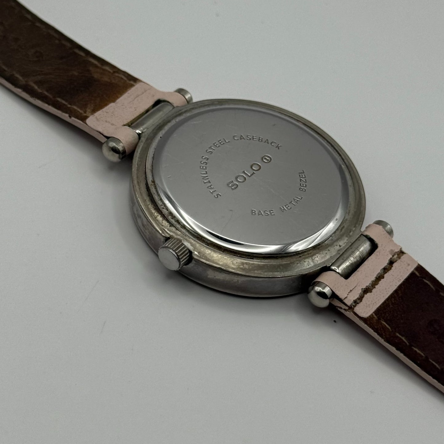 Solo Ladies Quartz Watch MOP Dial Crystal Accents Leather Strap Working 33mm