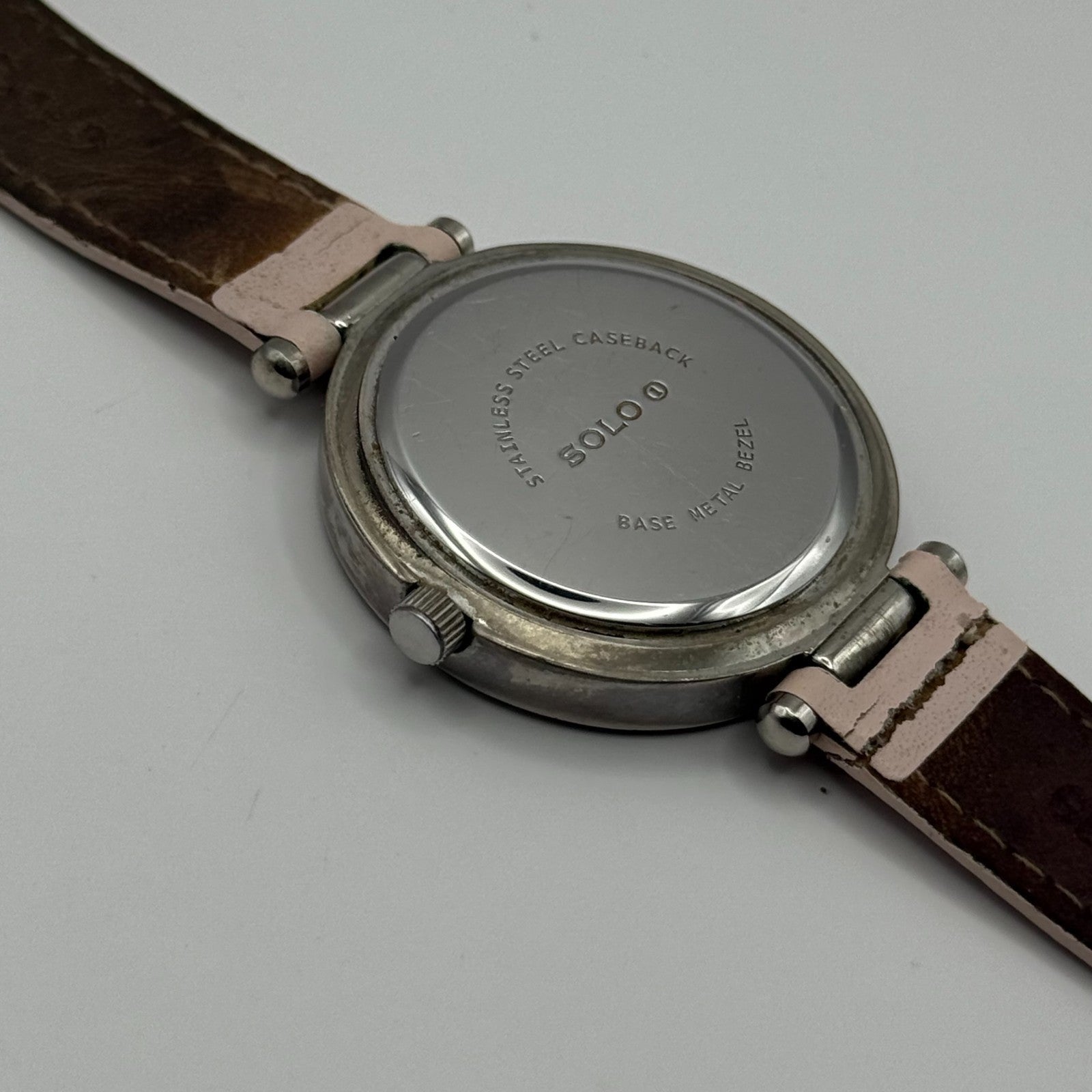 Solo Ladies Quartz Watch MOP Dial Crystal Accents Leather Strap Working 33mm