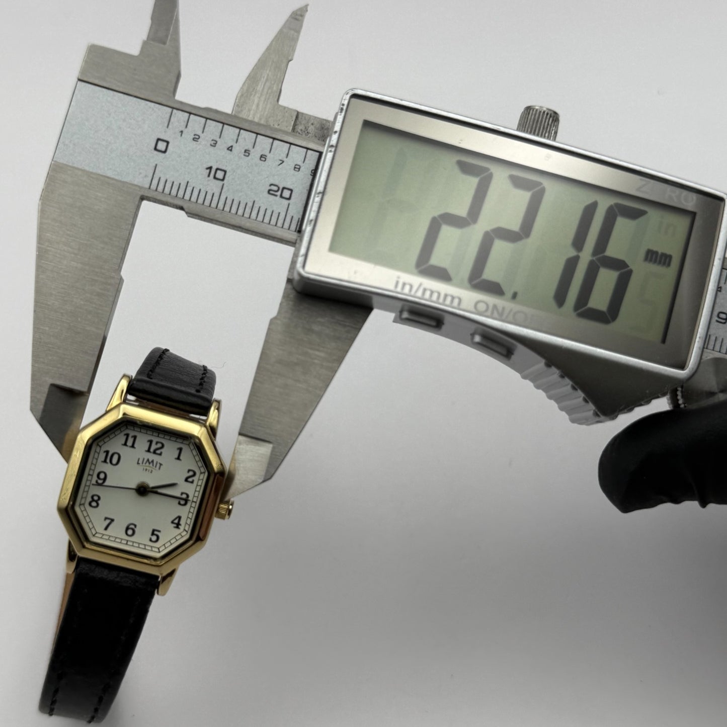 Limit 1912 Ladies Quartz Watch White Dial Black Leather Strap Working 22mm