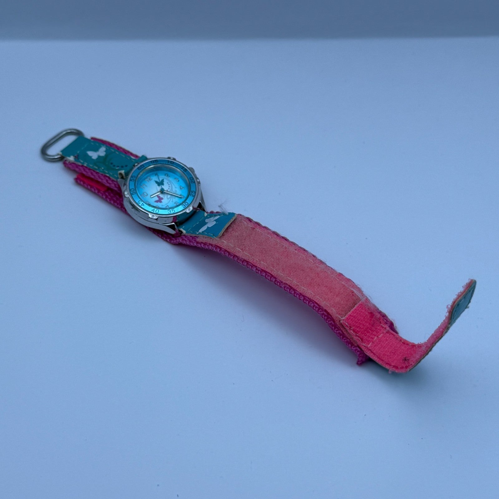 Kids Quartz Watch Blue Butterfly Design Hook & Loop Strap Working 33mm