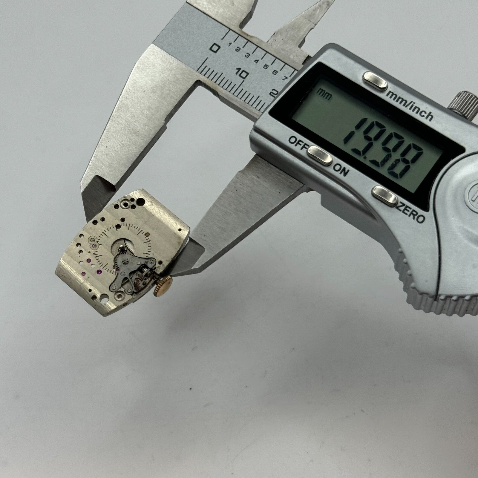 20mm Men's Marc Favre Cal 485 Manual Wind Swiss Tank Watch Movement PARTS SPARES