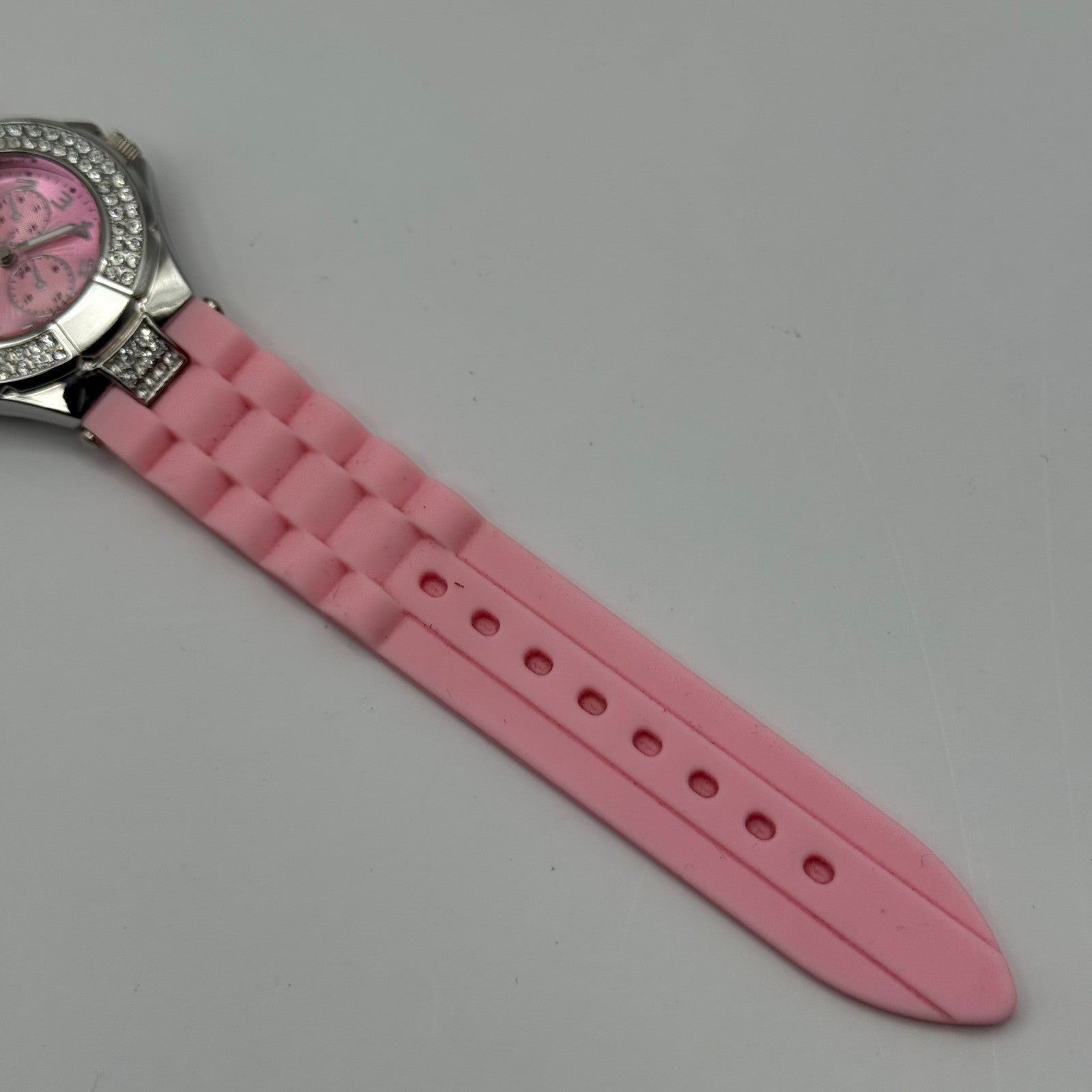 Eve Mon Crois Ladies Quartz Watch Pink Dial Crystal Accents Japan Working 36mm