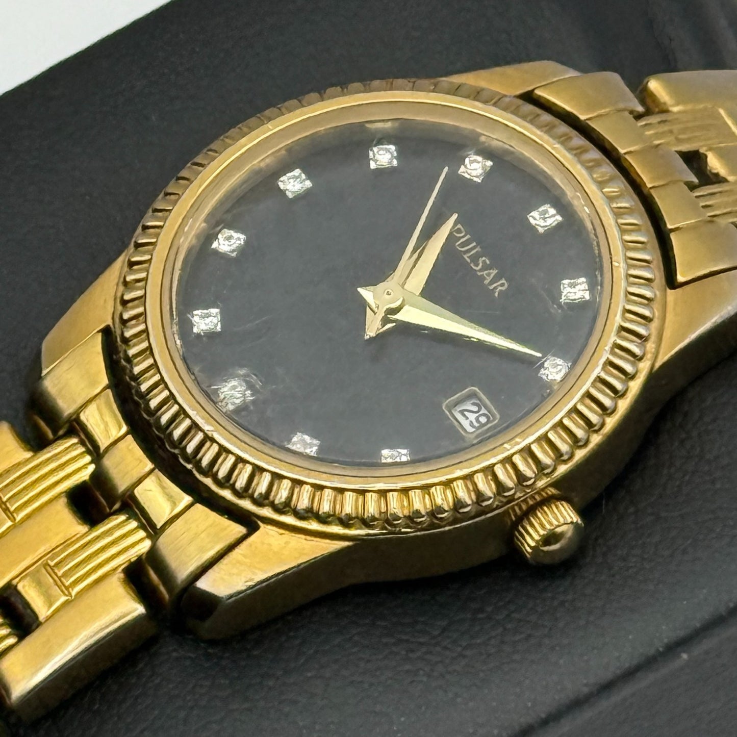 Pulsar Ladies Quartz Watch Crystal Markers Date Gold Tone Bracelet Working 25mm