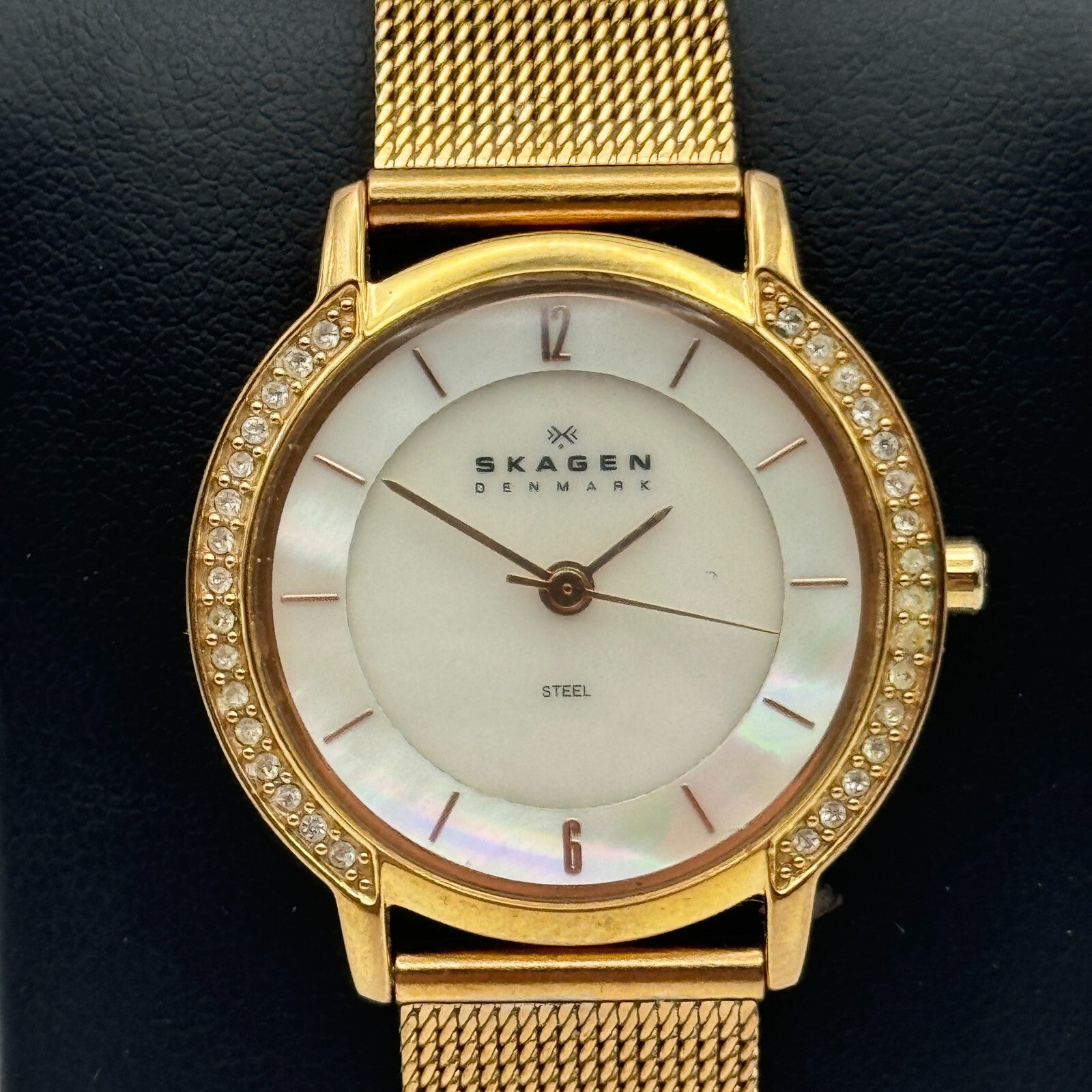 28mm Working Skagen Denmark 804SRR Steel Rose Gold Tone MOP Quartz Watch 8 Inch