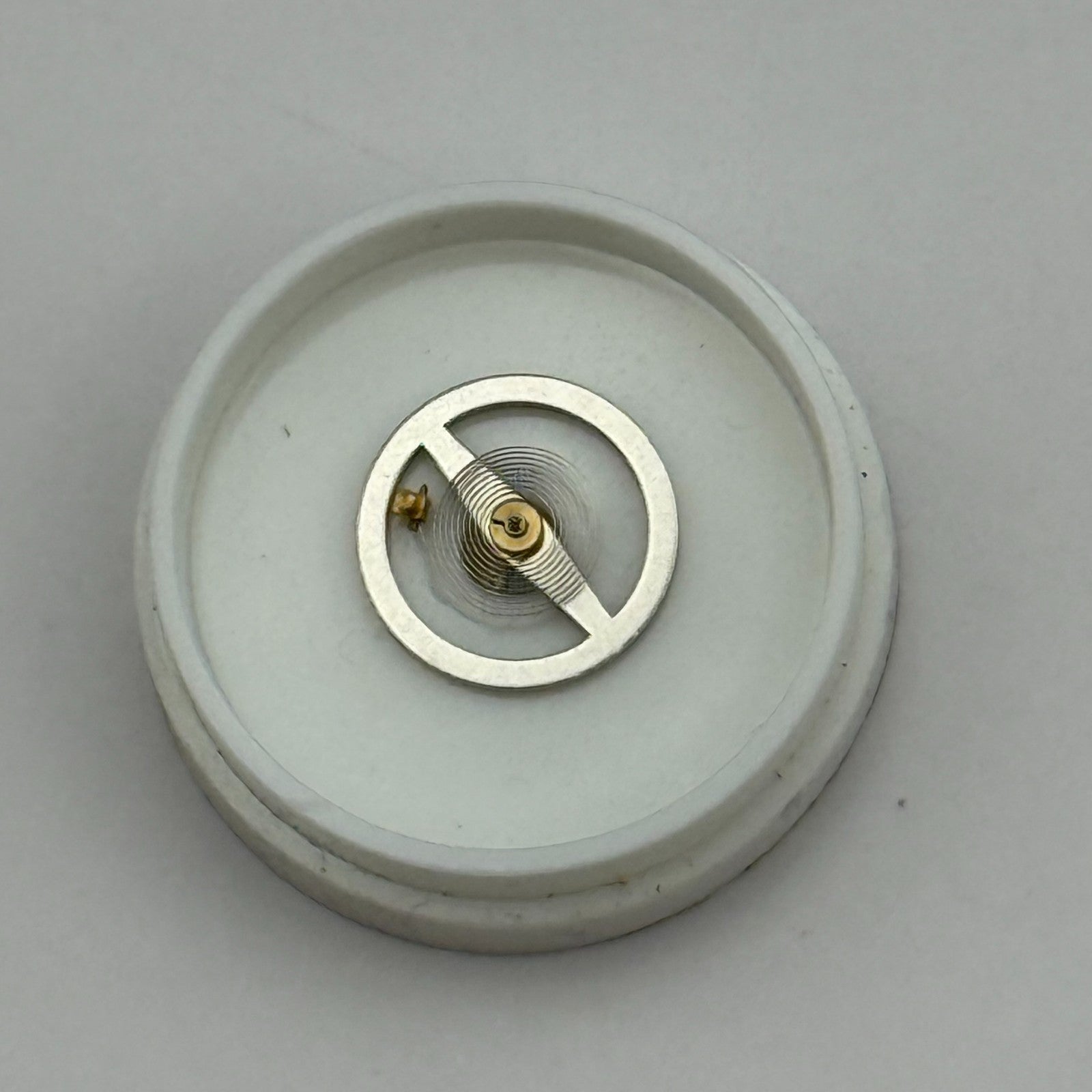 OC R7 Balance Wheel Complete And Spring 10½’’’ 1534 Watch Movement Parts NOS