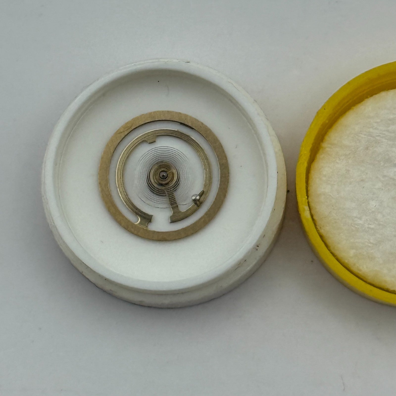 EB 8021 Balance Wheel Complete And Spring 10 1/2''' 1253 Watch Movement Parts