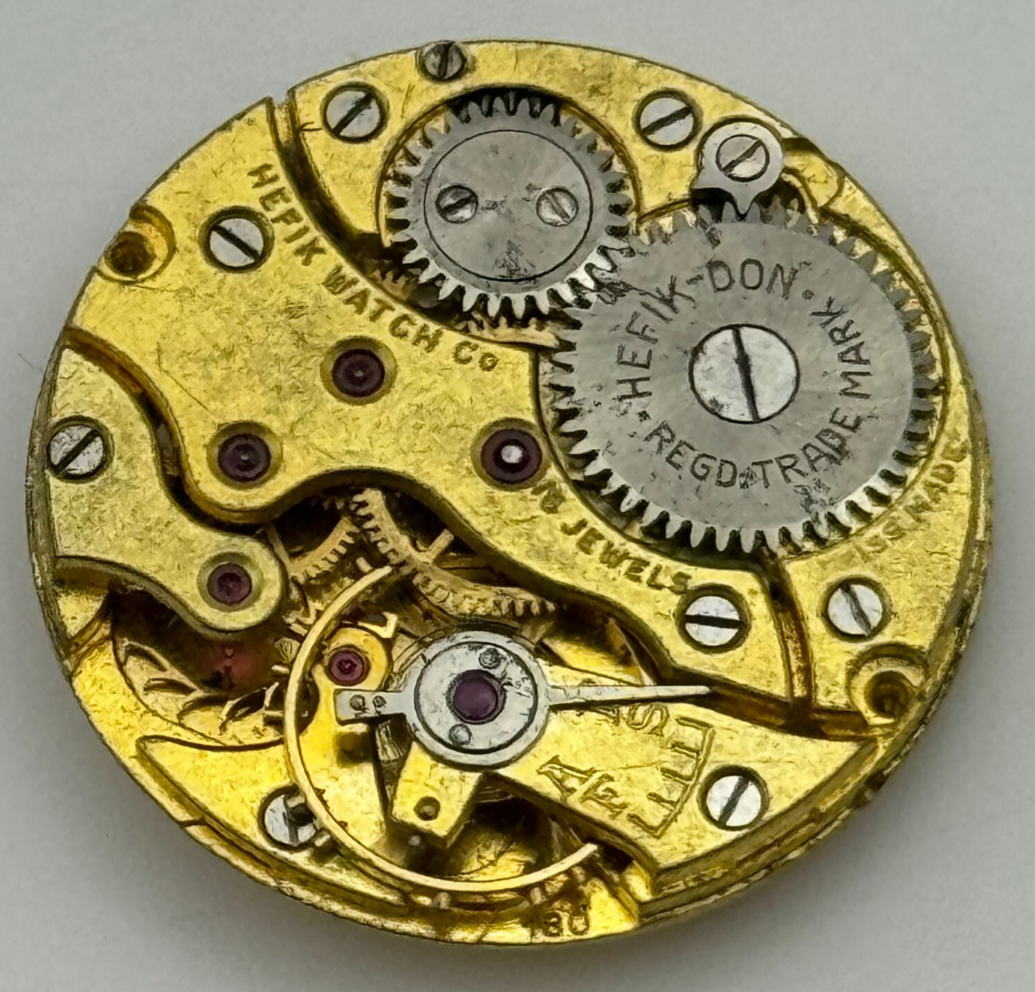23.6mm Hefik 180 Manual Wind Swiss 15 Jewels Watch Movement Vintage PARTS SPARES