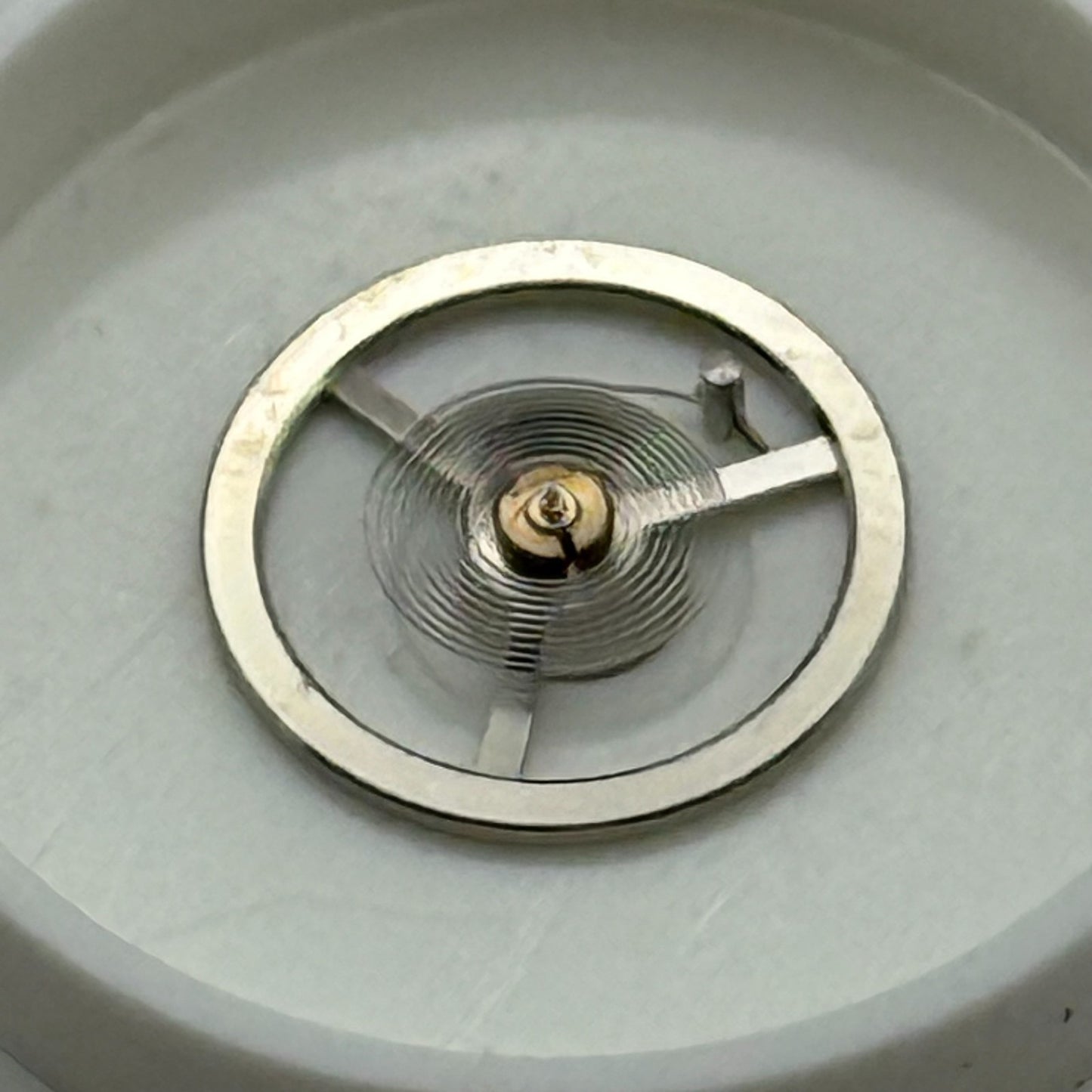 EB 1297 1469 Balance Wheel Complete And Spring 117 Watch Movement Parts NOS