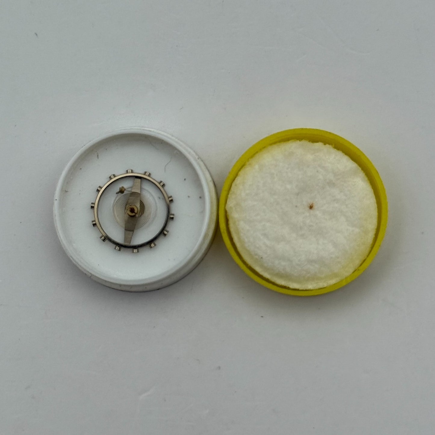 BRAC 2002 2003 Balance Complete 10 1/2''' Renata 68 Watch Movement Parts Vintage