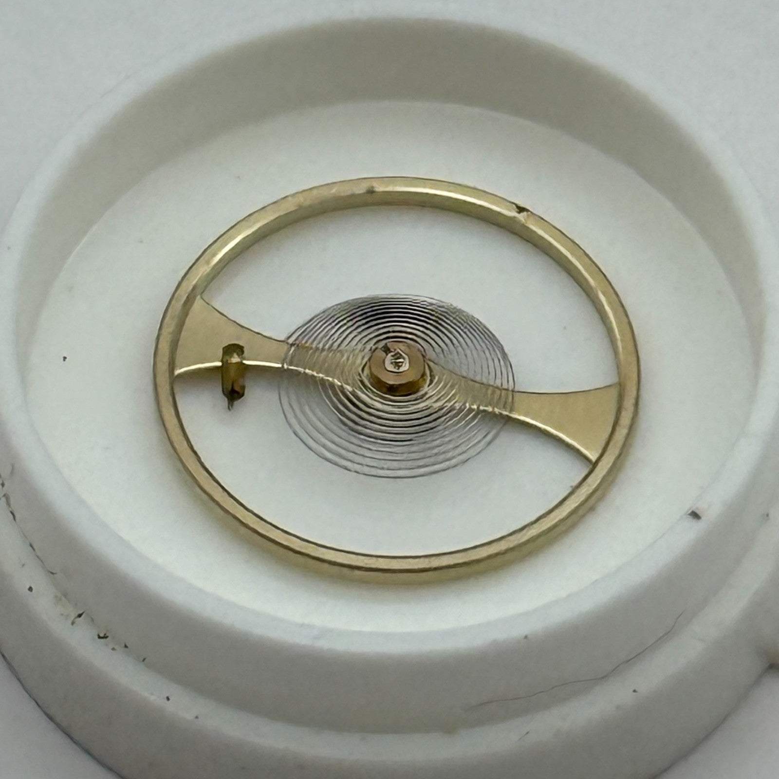 Oris 650 654 Balance Wheel Complete And Spring  11½’’’ 1513 M Watch Parts NOS